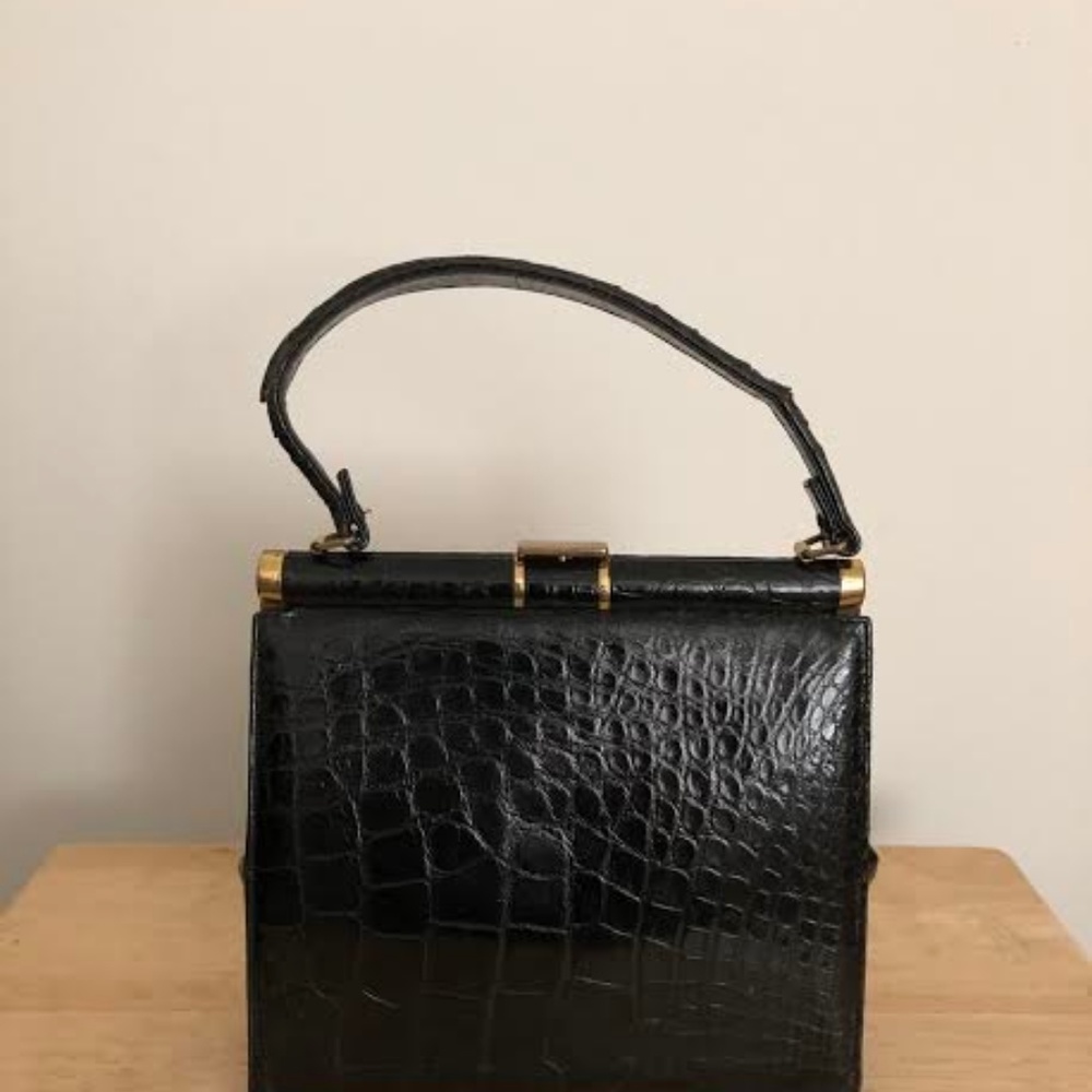 Lucille of Paris Alligator hand bag